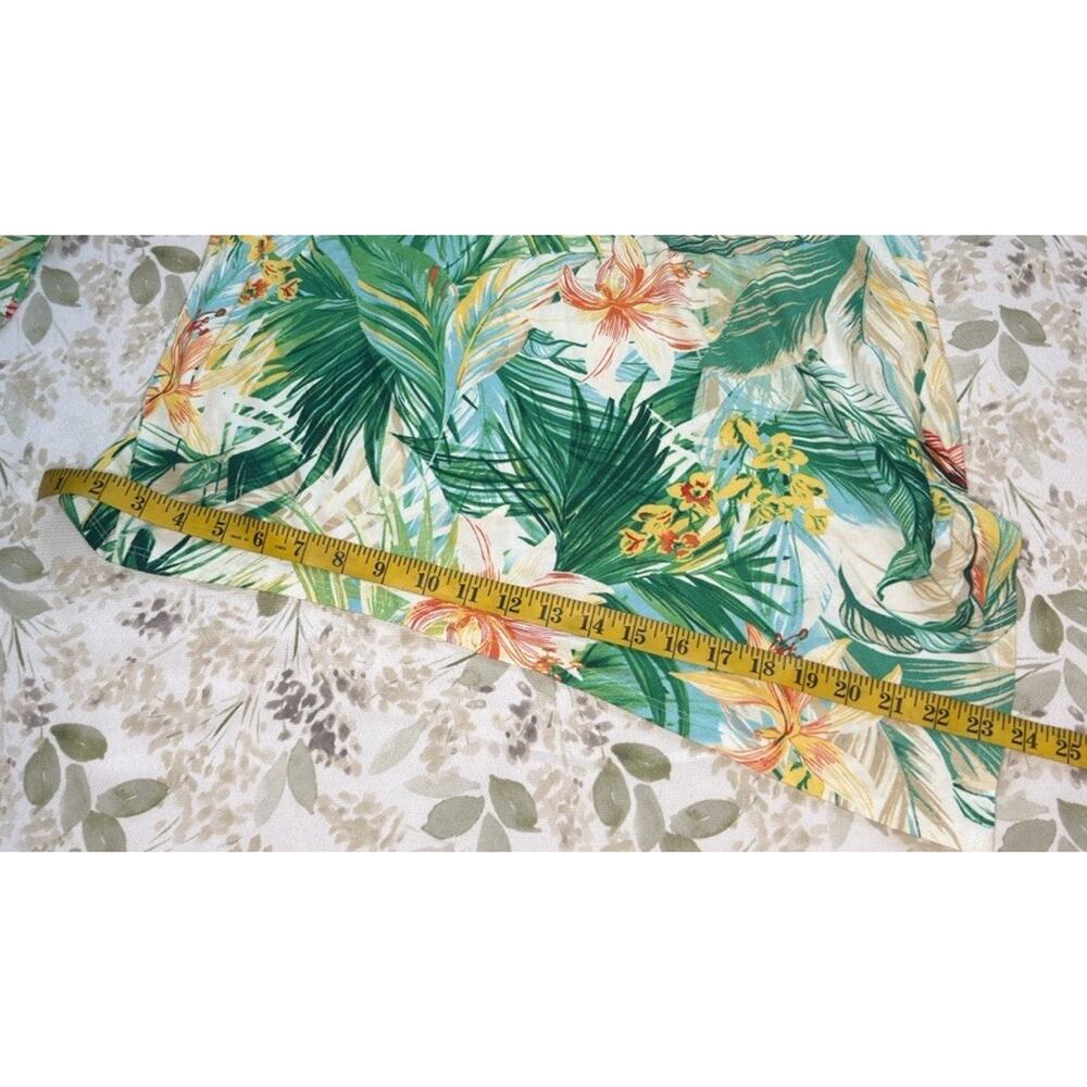 Chicos Top Womens 2 US Large Green Hawaiian Floral Asymmetrical Hem Tee NWT - Picture 5 of 9